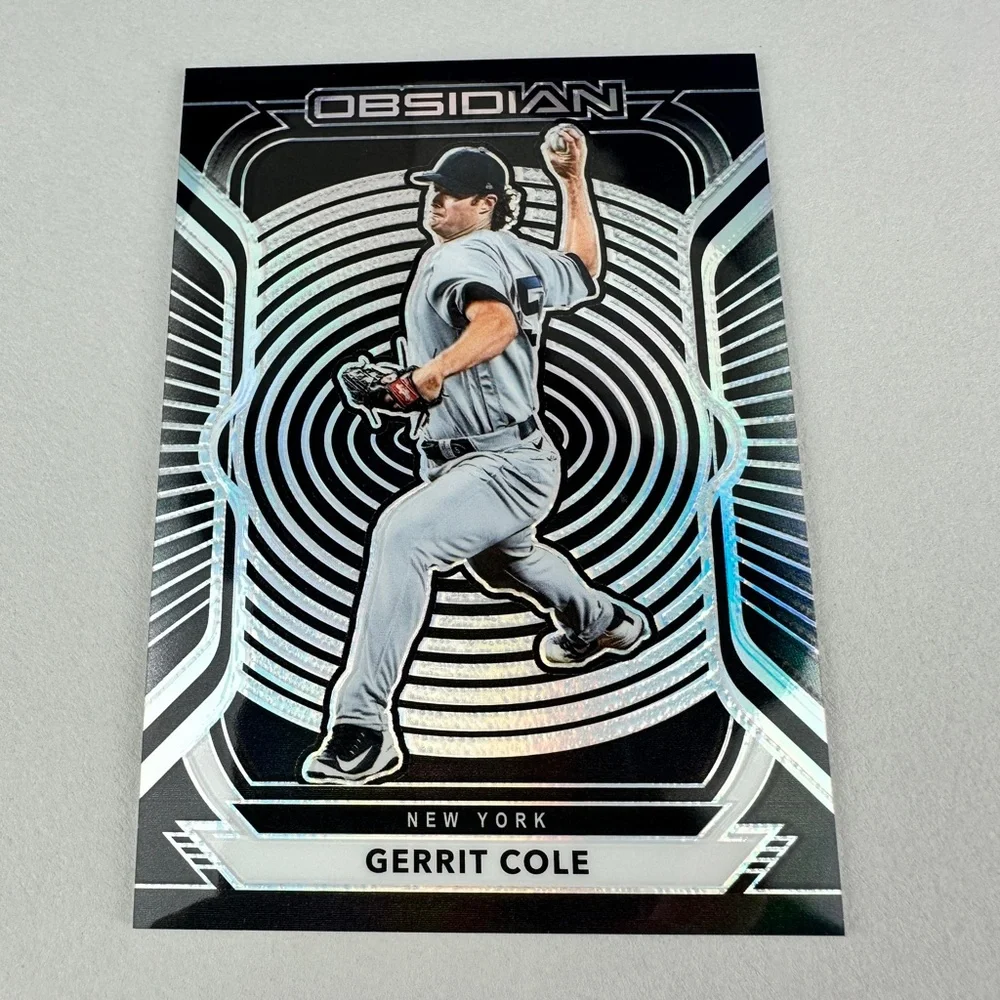 Gerrit Cole Yankees lot of 9 - Picture 6 of 15